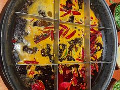 -周小明火锅(黑金冠社区店)