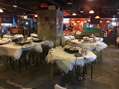 大堂-鲜入围煮花胶鸡海鲜火锅