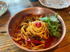 牛肉辣油意面-I HOLIC艾豪丽披萨(KKone店)