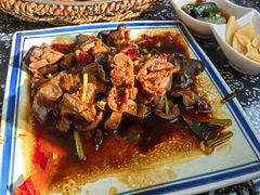 -八两八金·莱芜特色炒鸡(市南漳浦路店)