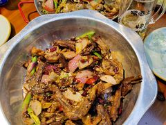 -休记光头香辣蟹干锅(绵竹店)