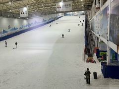 -乔波室内滑雪场