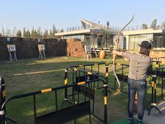 -田园东方蜜桃村的田野营地
