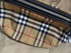 -BURBERRY(上海港汇恒隆广场店)
