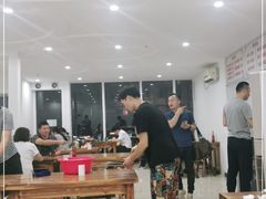 大堂-何记酿皮店(西流湾店)