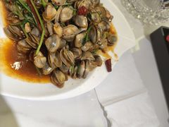 -嗨辣小聚·盘锦河蟹·海鲜烧烤龙虾(盘锦十年好店)