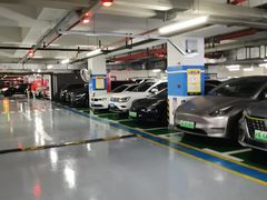 -上海青浦宝龙广场-地下停车场