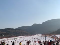 -济南卧虎山滑雪场