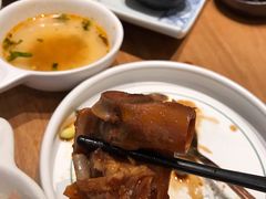 香辣烤猪蹄-云海肴·汽锅鸡·云南代表菜(东坝金隅店)