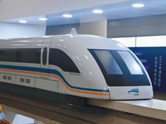 -龙阳路磁悬浮列车总站-停车场