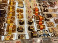 -85度C(生甜甜圈研究工坊·上海平凉店)