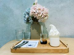 阿芙佳朵-玫瑰咖啡(中山六路店)