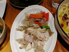 杏鲍菇竹耳爽肉片-十三式重庆江湖菜(金茂览秀城店)