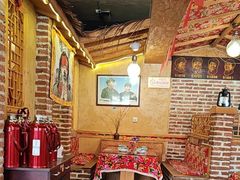 -闯关东东北农家菜(崂山石老人店)