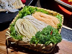 -湊湊火锅·茶憩(颐堤港店)
