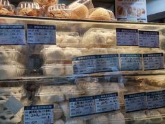 -白玉兰食品(汇联商厦店)