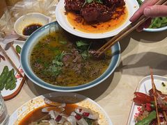 -杨氏青龙虾·吃蟹季(珠江路店)