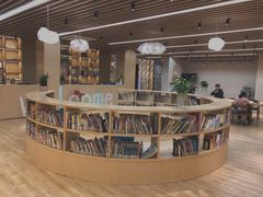 -漕河泾街道图书馆(漕河泾社区文化活动中心店)