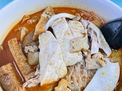 -亚王咖喱鸡米粉面