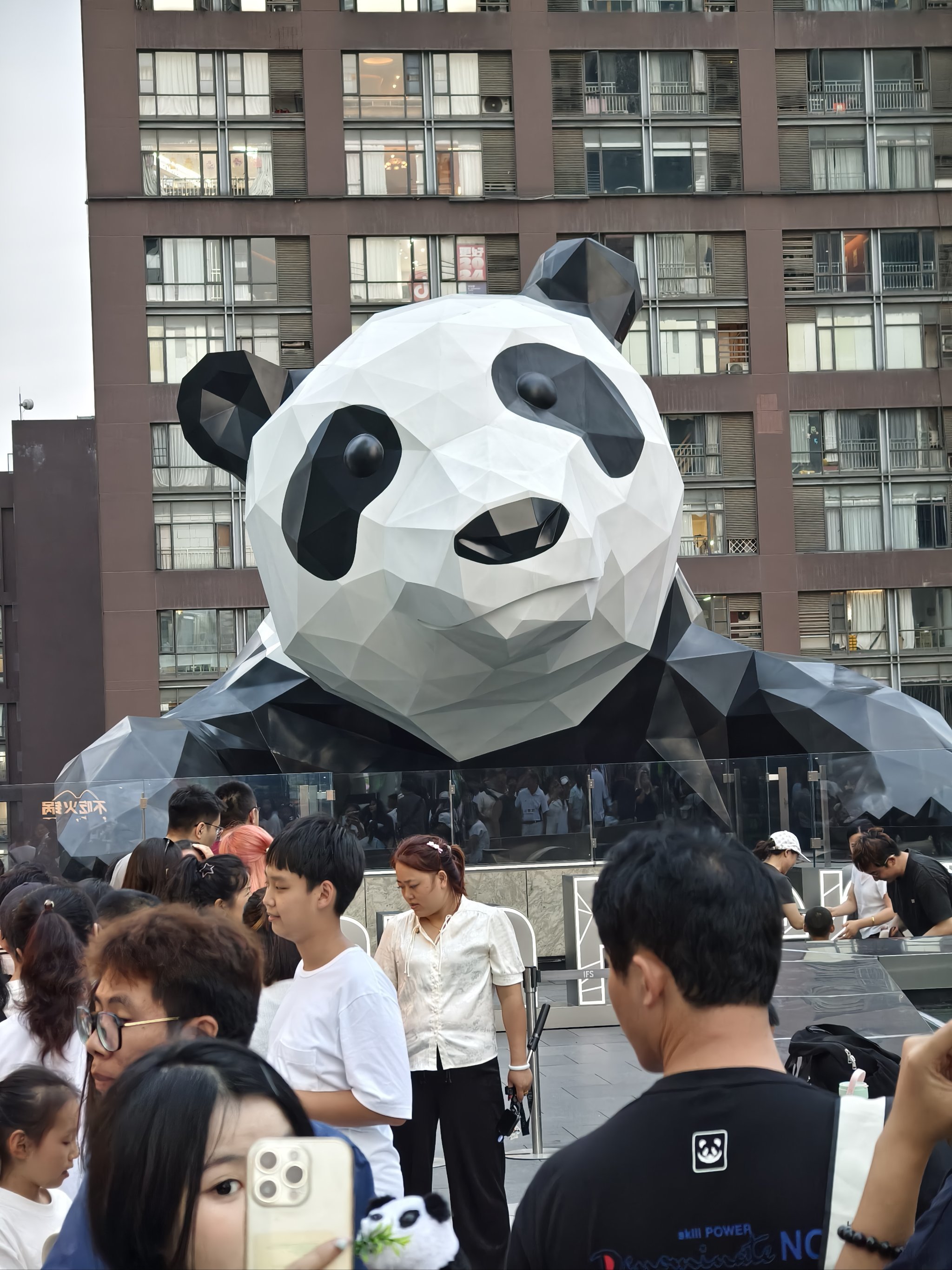 春熙路看大熊猫最佳位置