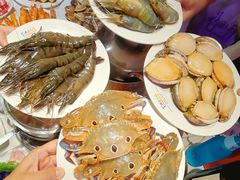 -领鲜活海鲜榴莲自助火锅(东门店)