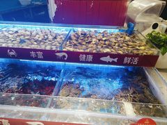 -四囍码头海鲜烧烤自助火锅(外滩南京东路悦荟广场店)