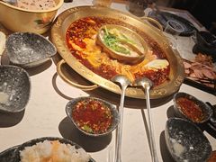 -哥老官重庆美蛙鱼头(西湖银泰十一哥店)