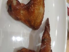 脆皮鸡全翅-正東记港味烧腊餐室(天鹅湖银泰城店)