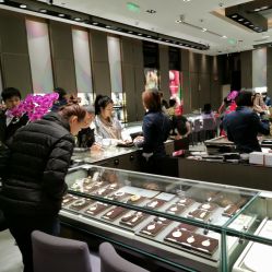 -周大福CHOW TAI FOOK(荟聚购物中心西红门店)