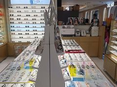 -爱视眸Eyeblling眼镜·依视路·蔡司镜片折扣店(百联南方商城购物中心)