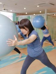 -爱尔乐美孕产瑜伽·普拉提