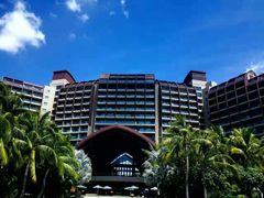 -三亚湾海居铂尔曼度假酒店