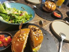 -HIGH FIVE哈福手工汉堡(桂林路店)