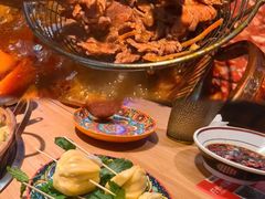 -洱火云南酸菜牛肉火锅(石景山当代商城店)