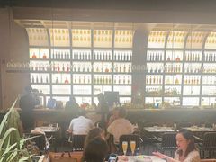 -洛缦音乐餐厅(工业展览馆万象城店)