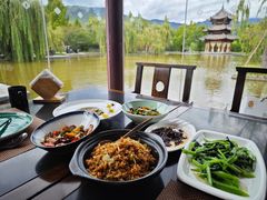 -丽江悦榕庄酒店-明月·雪山庭院餐厅