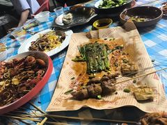 -老街烧烤大排档·地道湖北菜·龙虾馆(汉口火车站店)