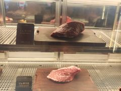 -左庭右院鲜牛肉火锅黑金店(陆家嘴中心店)