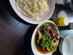 -歹歹的加个面过油肉拌面