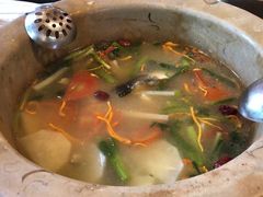 -抚仙湖生态石锅鱼野生菌(告庄店)