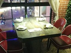 -青叶202都市餐厅(迪诺水镇店)