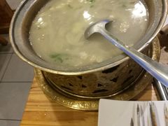 -欢乐牧人蒙古炭烤羊腿(四平路店)