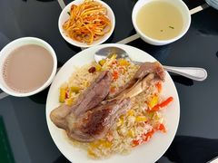 -特丰抓饭(莱茵庄园店)