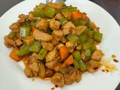 -巍山𤆵肉饵丝