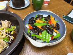 -云海肴·汽锅鸡·云南菜(天山百盛优客店)