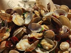 三国辣蛤蜊-水煮三国·川鲁江湖菜(香山店)