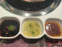 -洪氏嗨捞·广东猪肚鸡·椰子鸡火锅(西咸万象城店)