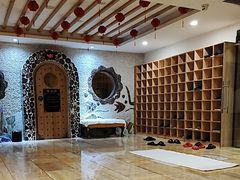 -碧中海汤泉汗蒸酒店