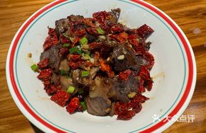 Wrinkled Pepper Stir-Fried Beef Shank