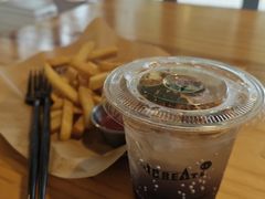 -J Create城市露营咖啡·简餐·宠物(上海动物园店)